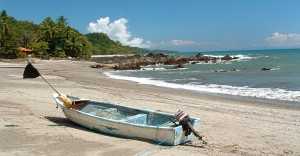 montezuma-cove-with-boat-843px Montezuma, Santa Teresa, and Malpais of the Southern Nicoya Peninsula