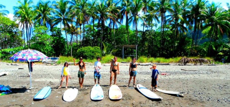 Dominical Waverider Surf Camp and Retreat