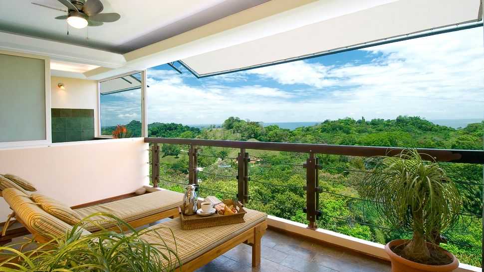 Gaia Hotel & Reserve