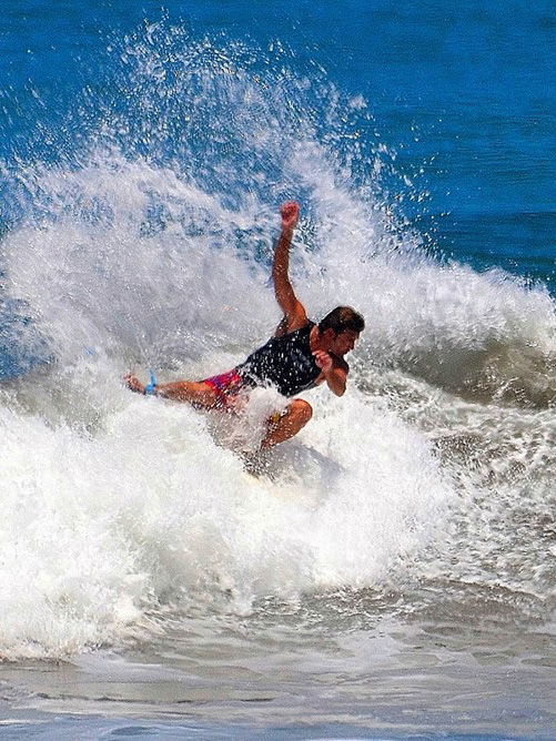 Iguana Expeditions and Surf School 2