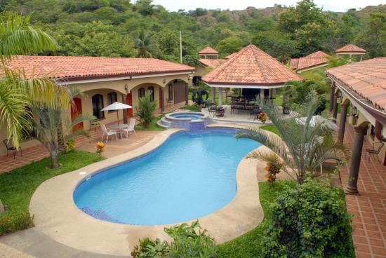 Nomad Surfers Surf Camp 1