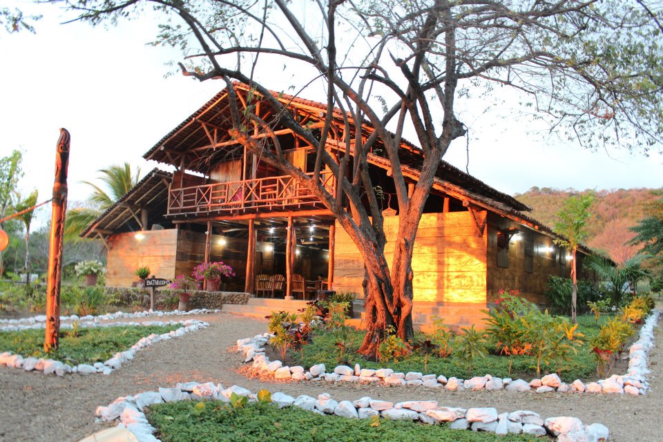 Playa Hermosa Beach Hotel and Surf Camp 1