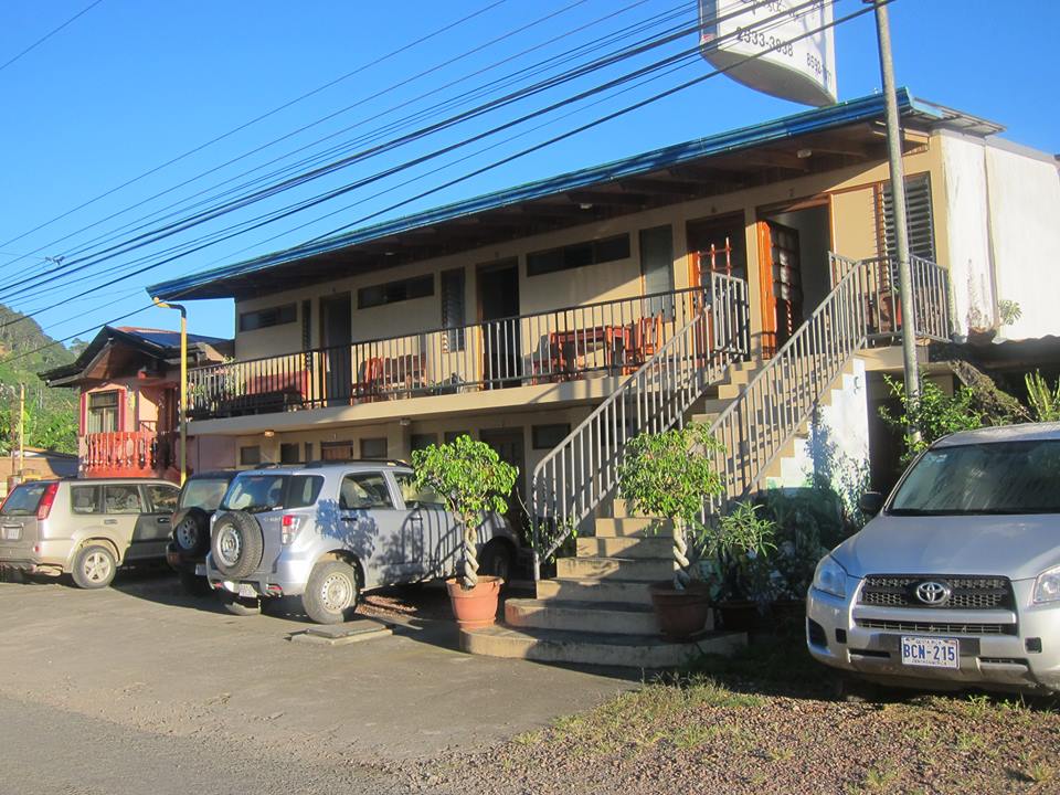 Hotel Reventazon and Guesthouse 1