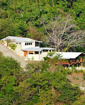 Playa-Hermosa-lodge