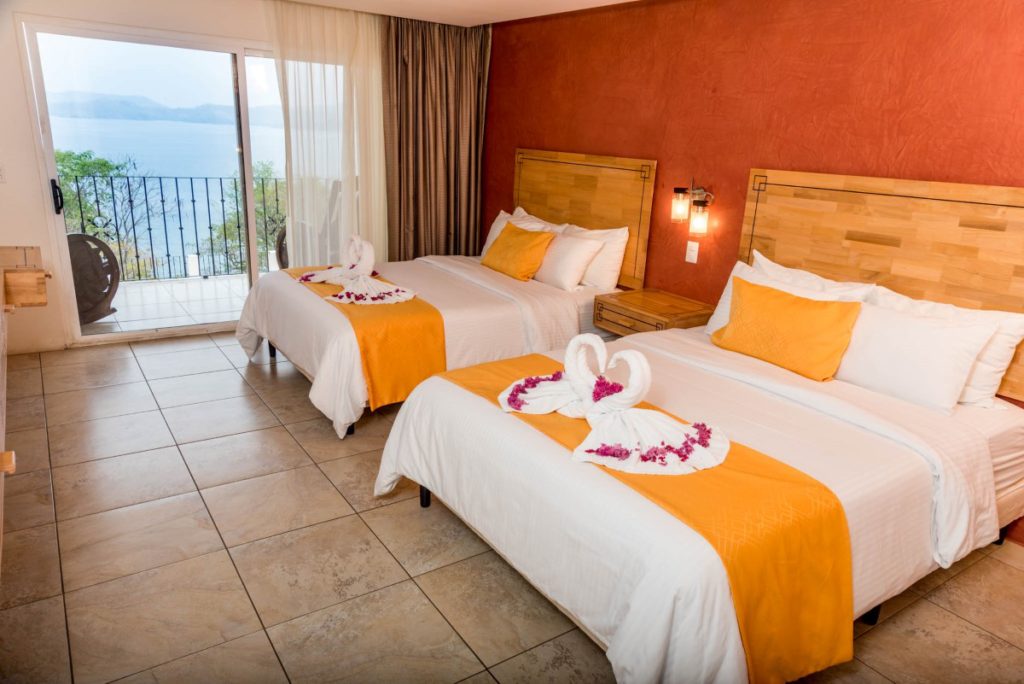 deluxe-double-bed