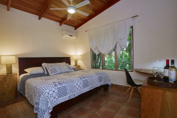 LivingHotelRoom